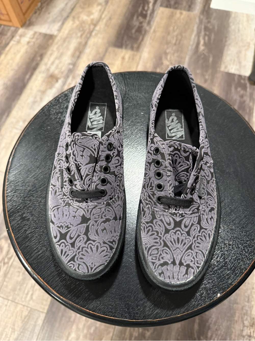 Vans Unisex Gray Floral Lace-Up Sneakers